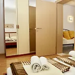 Victoria Apartment