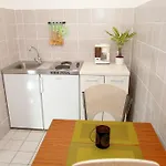 Victoria Apartment