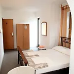 Apartment Victoria *