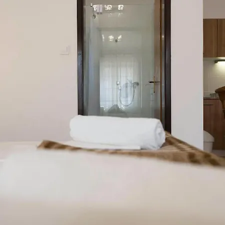 Victoria * تروغير